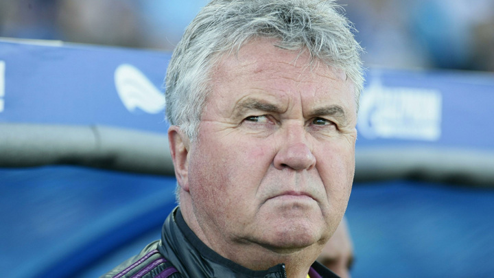 Хиддинк: Россия вернется на турниры после того, как политики установят мир