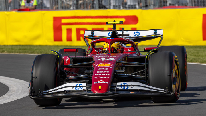 Пилот Ferrari Хэмилтон во время гонки Формулы-1 в Канаде сбил сурка