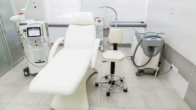 Клиника аппаратной косметологии в Москве: современные методы ухода за кожей и путеводитель по выбору специалистов