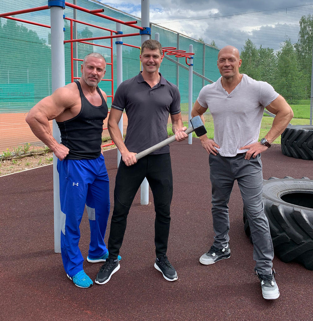 Сергей Медведев — теле- и радиоведущий, спортивный журналист, комментатор и сертифицированный фитнес-тренер с уникальной карьерой